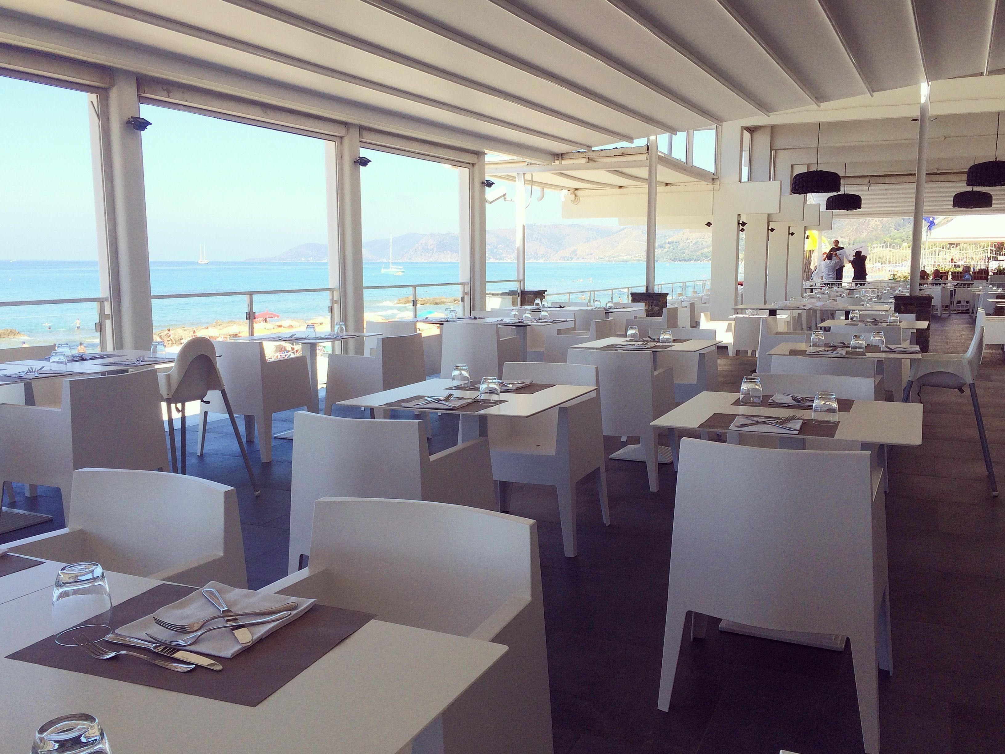 Khu ẩm thực ngoài trời