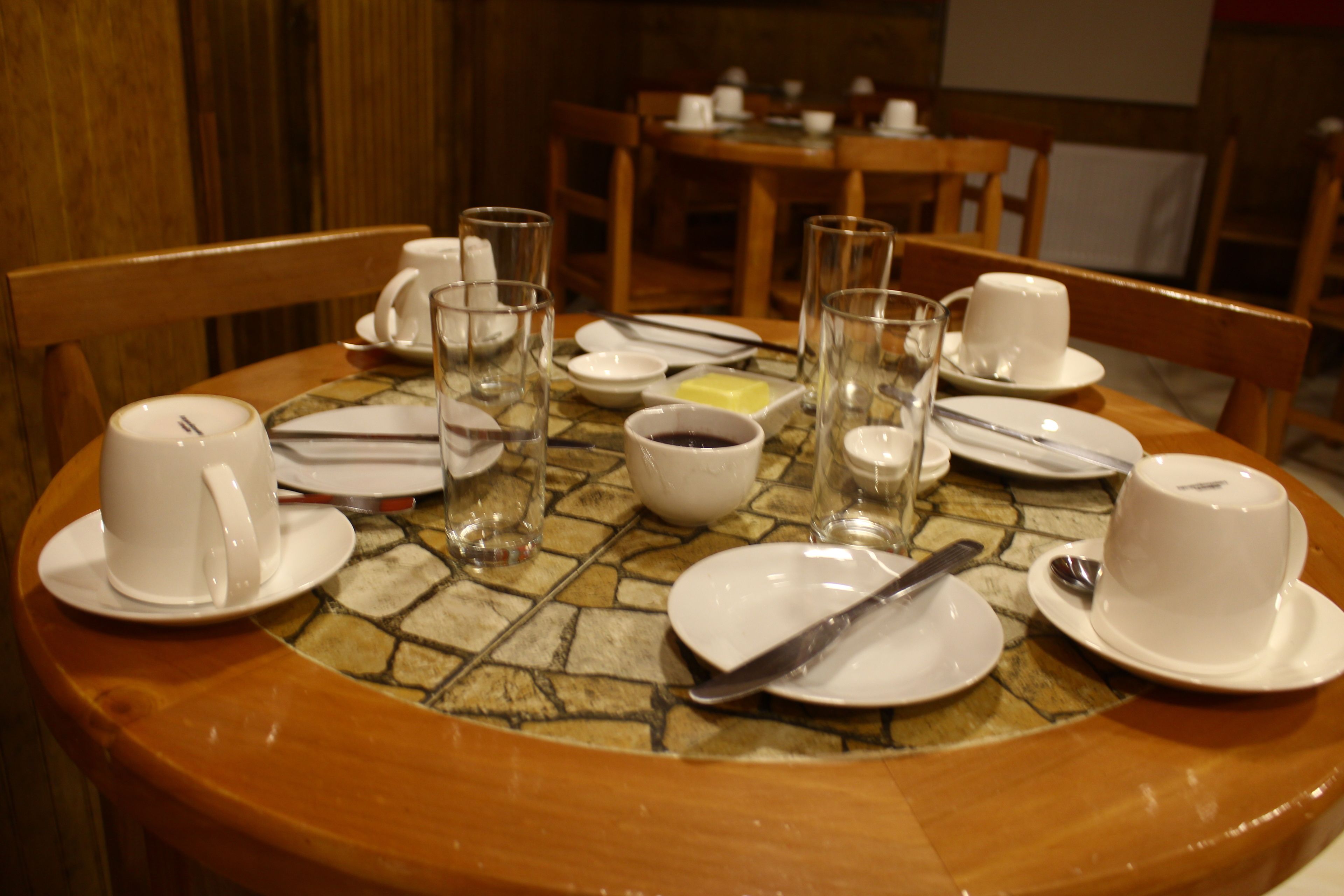 Free daily self-serve breakfast