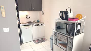 Studio (Asie) | Private kitchen | Coffee/tea maker, electric kettle