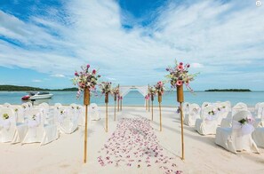 Outdoor banquet area - Indriya Sands (Kochi)