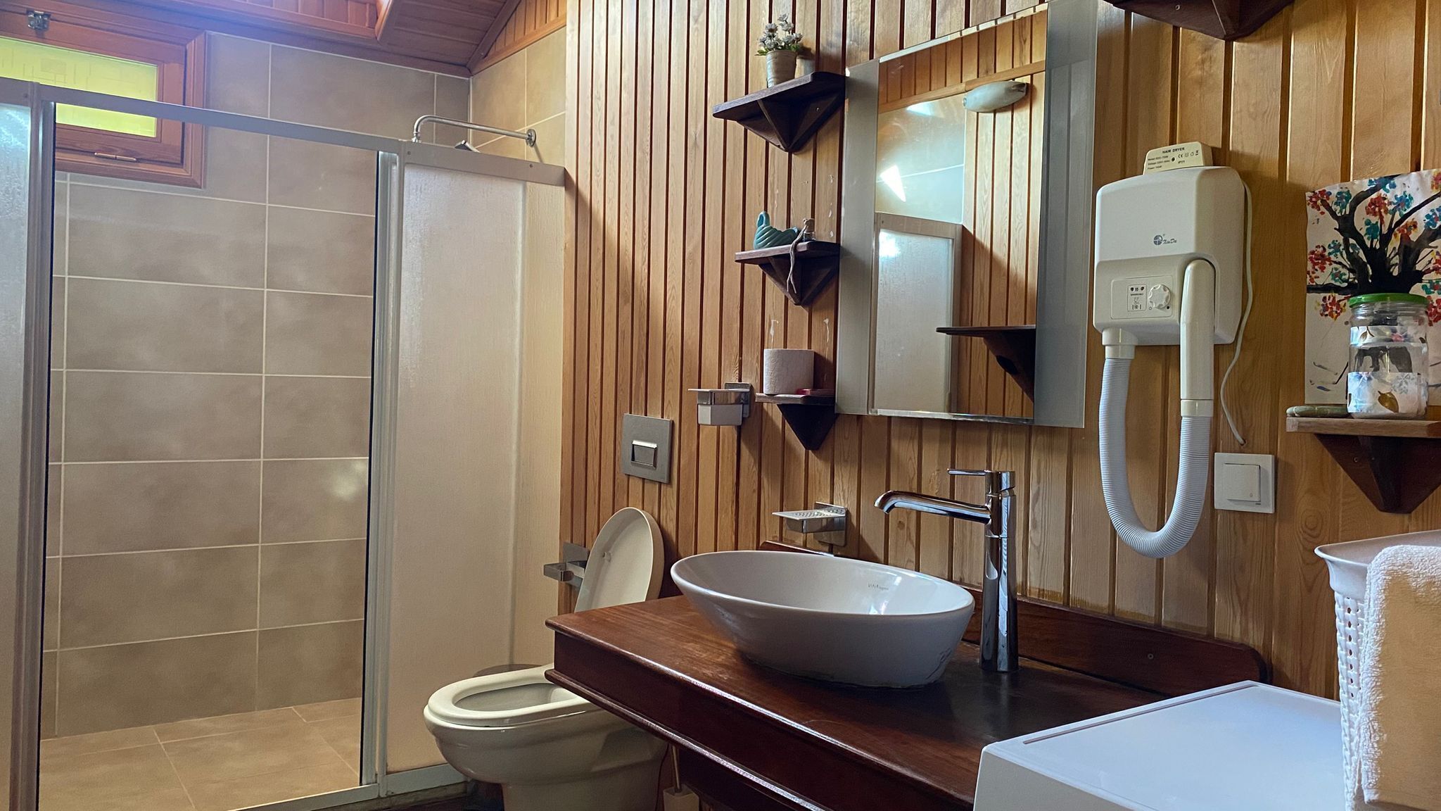 MUTFAKLI FAMILY BUNGALOW DAG MANZARALI108 | Badezimmer | Dusche, Haartrockner, Handtücher, Seife