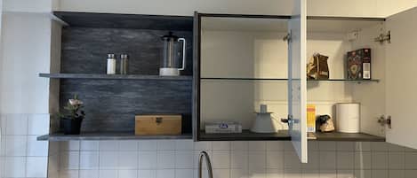 Deluxe Apartment, Private Bathroom, City View (og 2) | Private kitchen