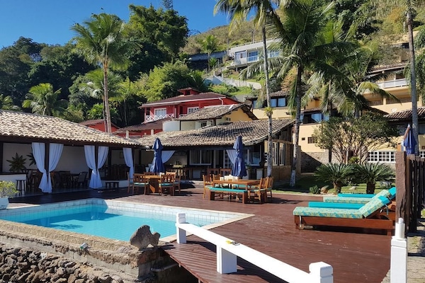 Outdoor pool, pool umbrellas, sun loungers