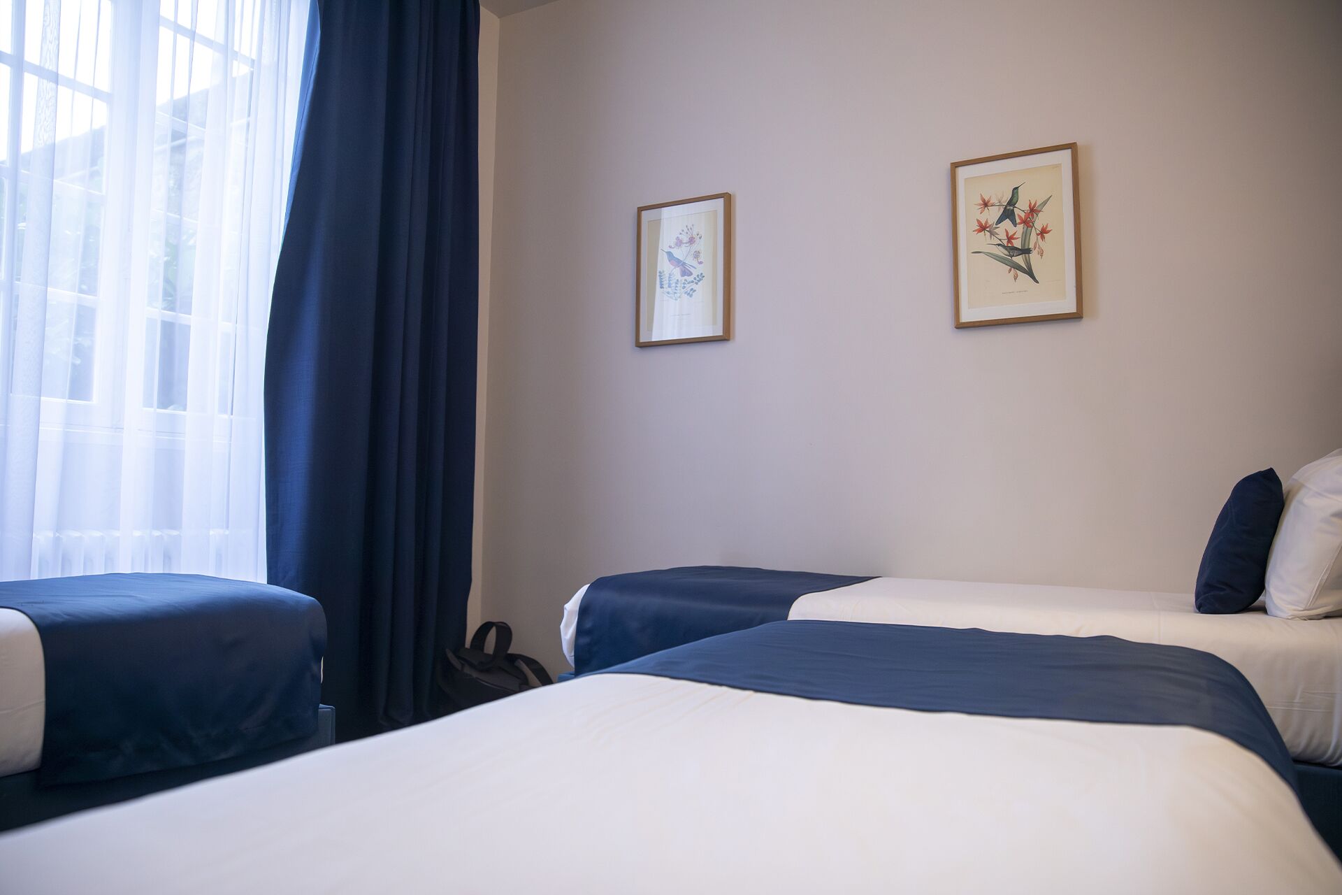 chambre sextuple | individually decorated, individually furnished, blackout curtains