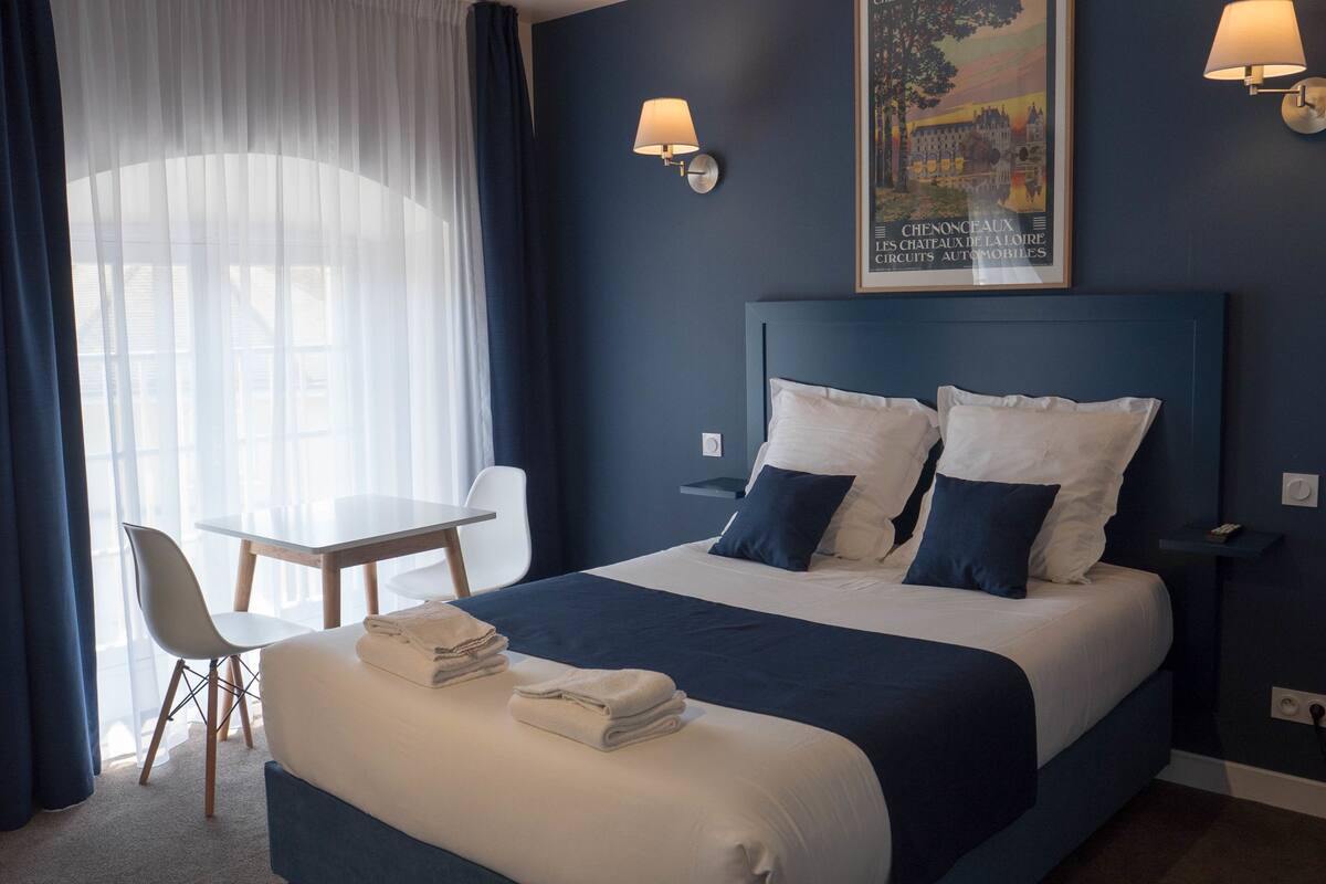 individually decorated, individually furnished, blackout curtains