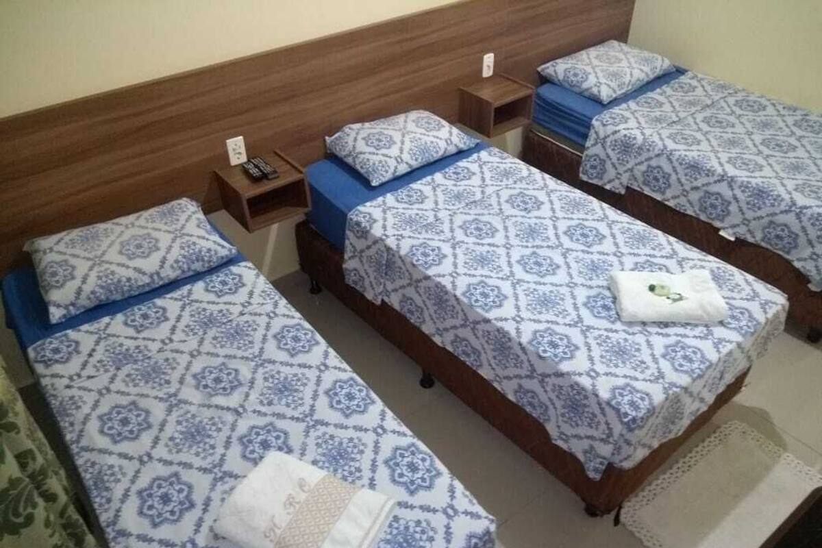 Minibar, desk, laptop workspace, free WiFi