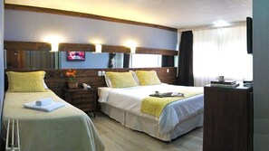 Kamar Triple Deluks | Minibar dan Wi-Fi gratis