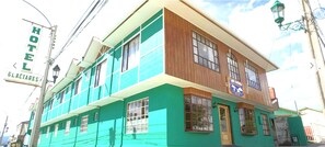 Front of property - Hotel Glaciares (Natales)