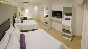 Premium bedding, minibar, desk, blackout curtains - Awqa Concept Hotel (Trujillo)