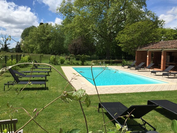 Outdoor pool, pool loungers