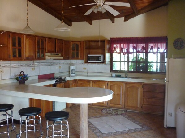 Desayuno continental incluido todos los días