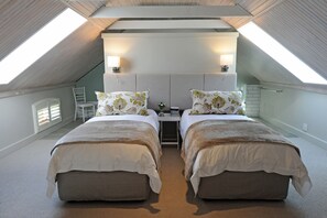 Quarto casal ou duplo superluxo | 1 quarto, roupas de cama de algodão egípcio, roupas de cama premium