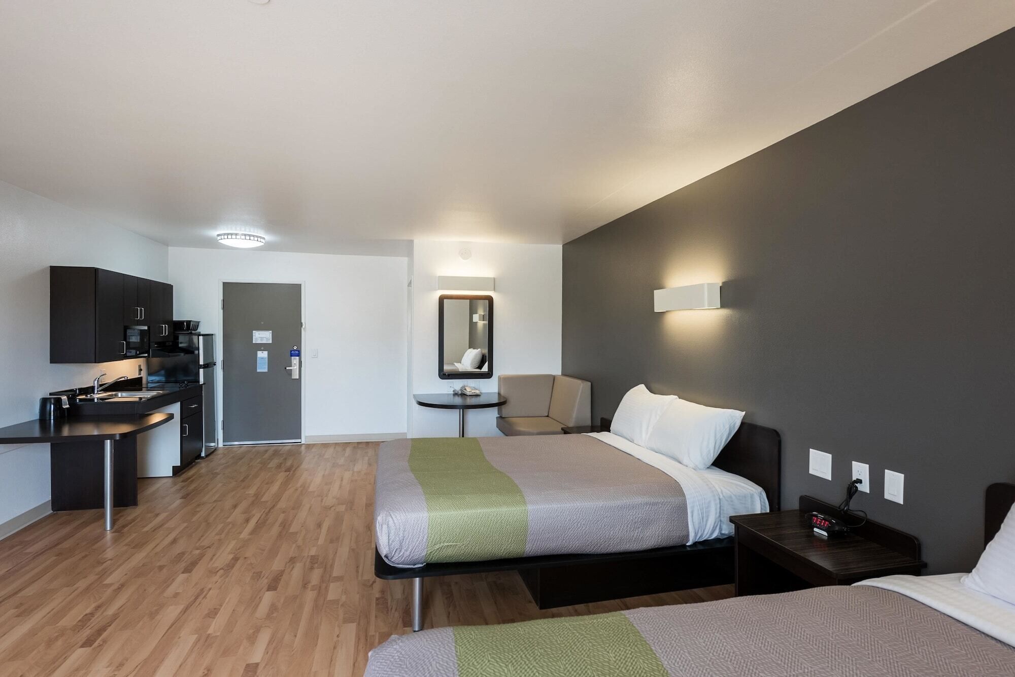 Foto - Studio 6-Mccarran, NV - Sparks - Tahoe - Reno Industrial Center