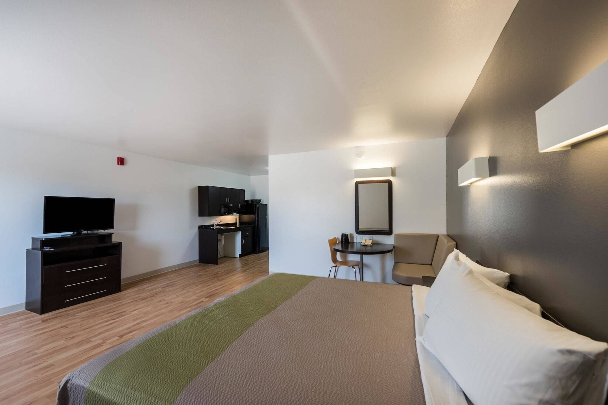 Foto - Studio 6-Mccarran, NV - Sparks - Tahoe - Reno Industrial Center