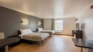 Setrika/meja setrika, Wi-Fi gratis, dan seprai linen