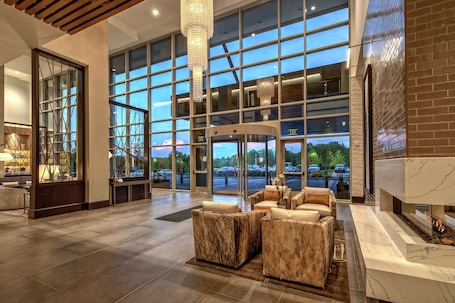 Lobby. Hilton Franklin Cool Springs