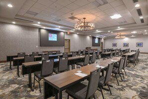 Ballroom - Hilton Garden Inn Cincinnati Midtown (Cincinnati)