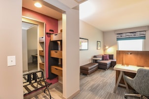Premium bedding, pillowtop beds, in-room safe, desk