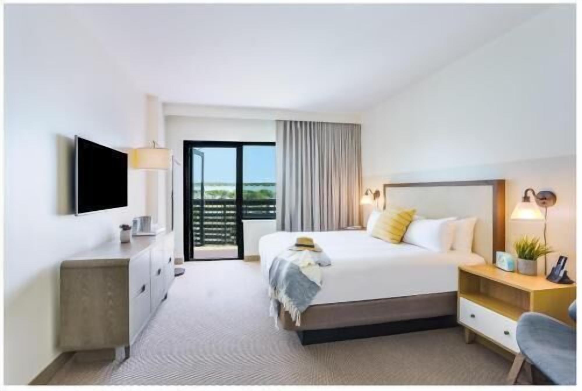 Egyptian cotton sheets, premium bedding, Tempur-Pedic beds, in-room safe