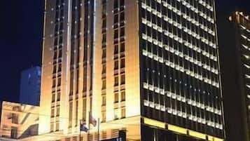 Fassade der Unterkunft – Abend/Nacht