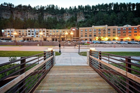 Exterior. Tru by Hilton Deadwood, SD