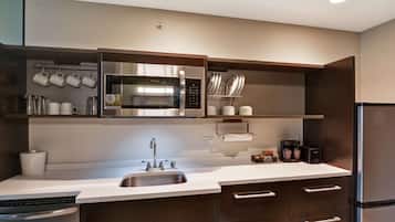 Fridge, microwave, dishwasher, coffee/tea maker