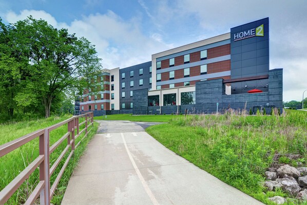 Exterior - Home2 Suites by Hilton Rochester Mayo Clinic Area (Rochester)