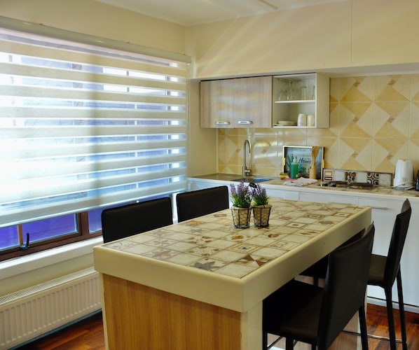 Executive Apartment, 1 Bedroom | Living area