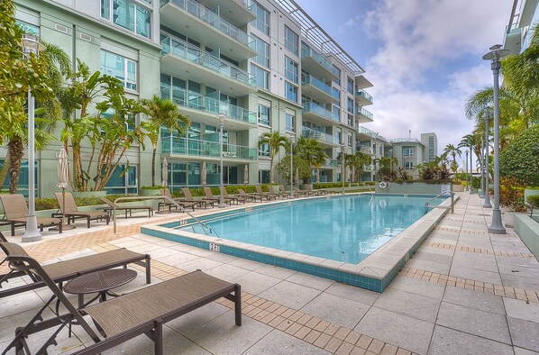Outdoor pool - NEW Two bedroom condo in Channelside Tam (Tampa)