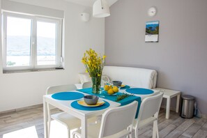 Departamento, Terraza (Sunny) | Servicio a la habitación