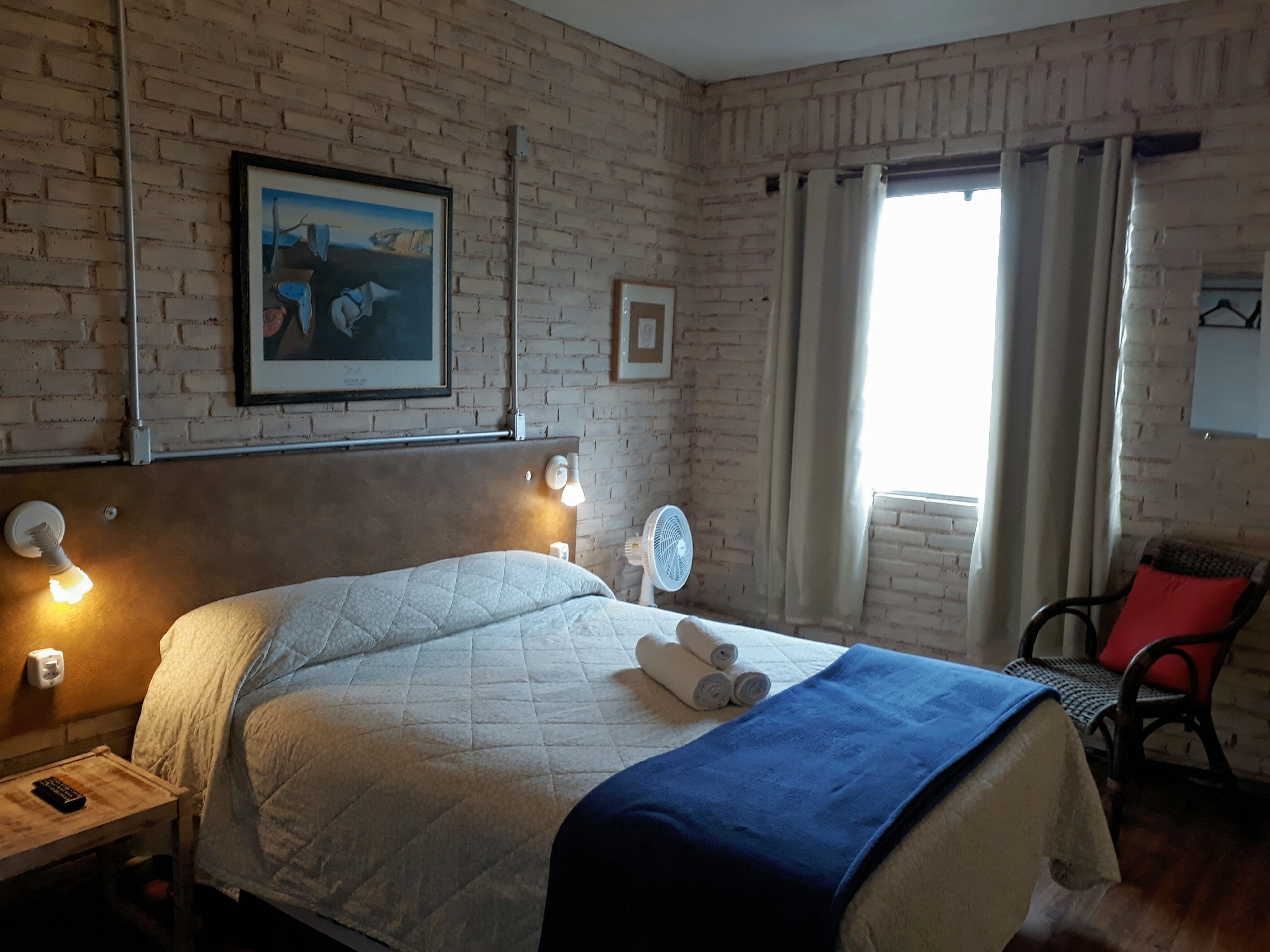 Iron/ironing board, free WiFi, bed sheets