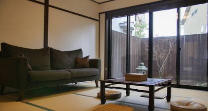 Sennichi House