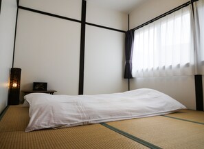 Villa | 2 bedrooms, desk, iron/ironing board, WiFi (free) - Sennichi House (Kanazawa)