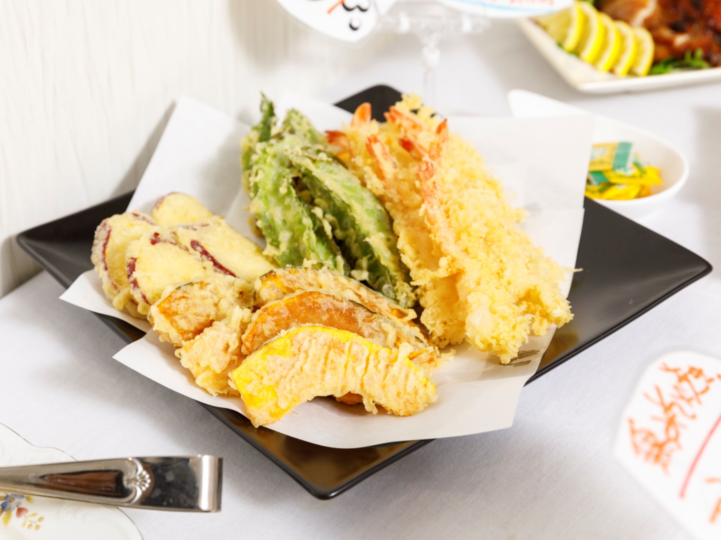 Tägliches Frühstücksbuffet (1100 JPY pro Person)