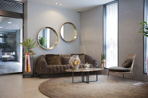 Kawasan tempat duduk lobi