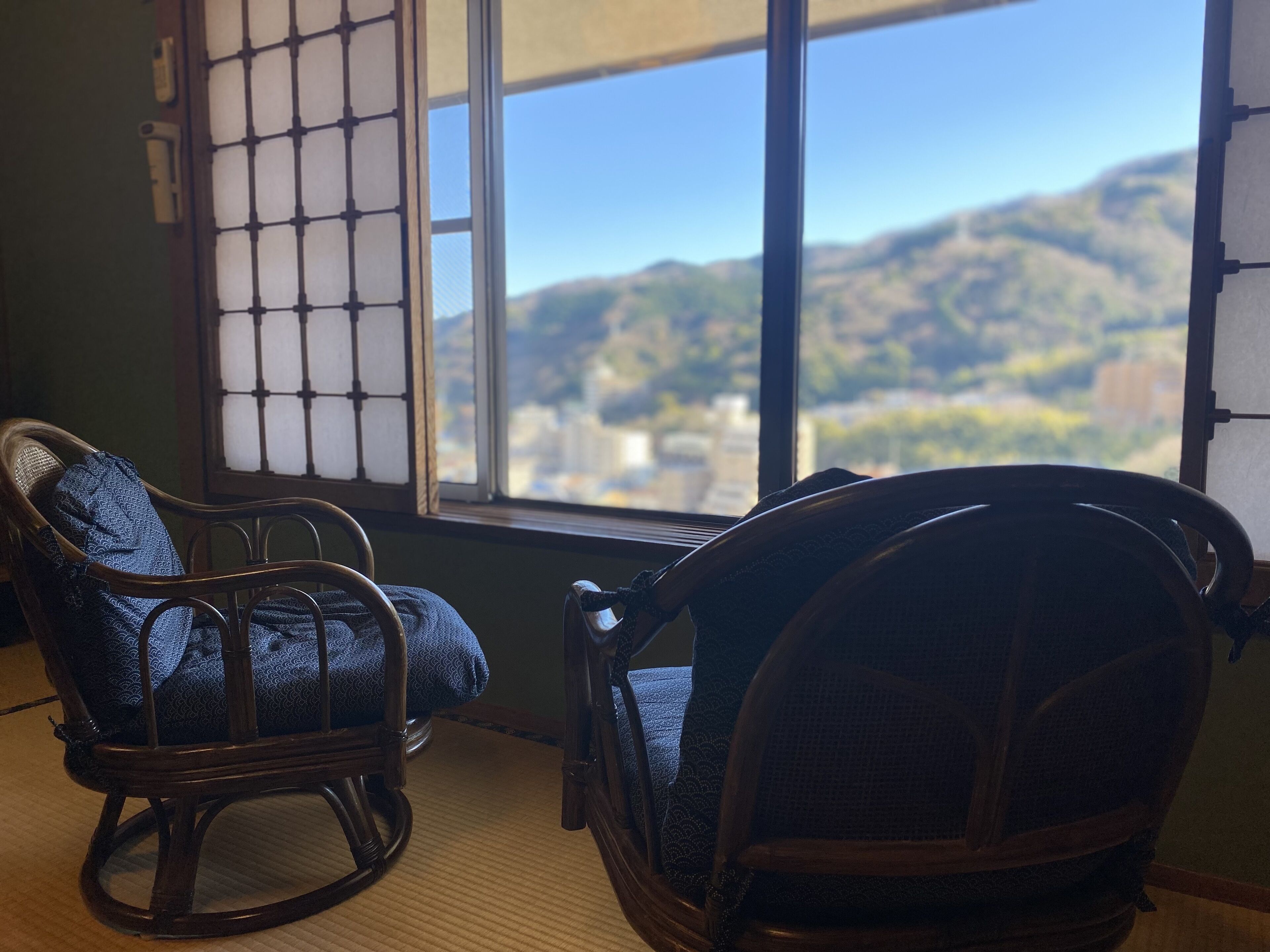 セーフティボックス (室内)、WiFi (無料)、ベッドシーツ