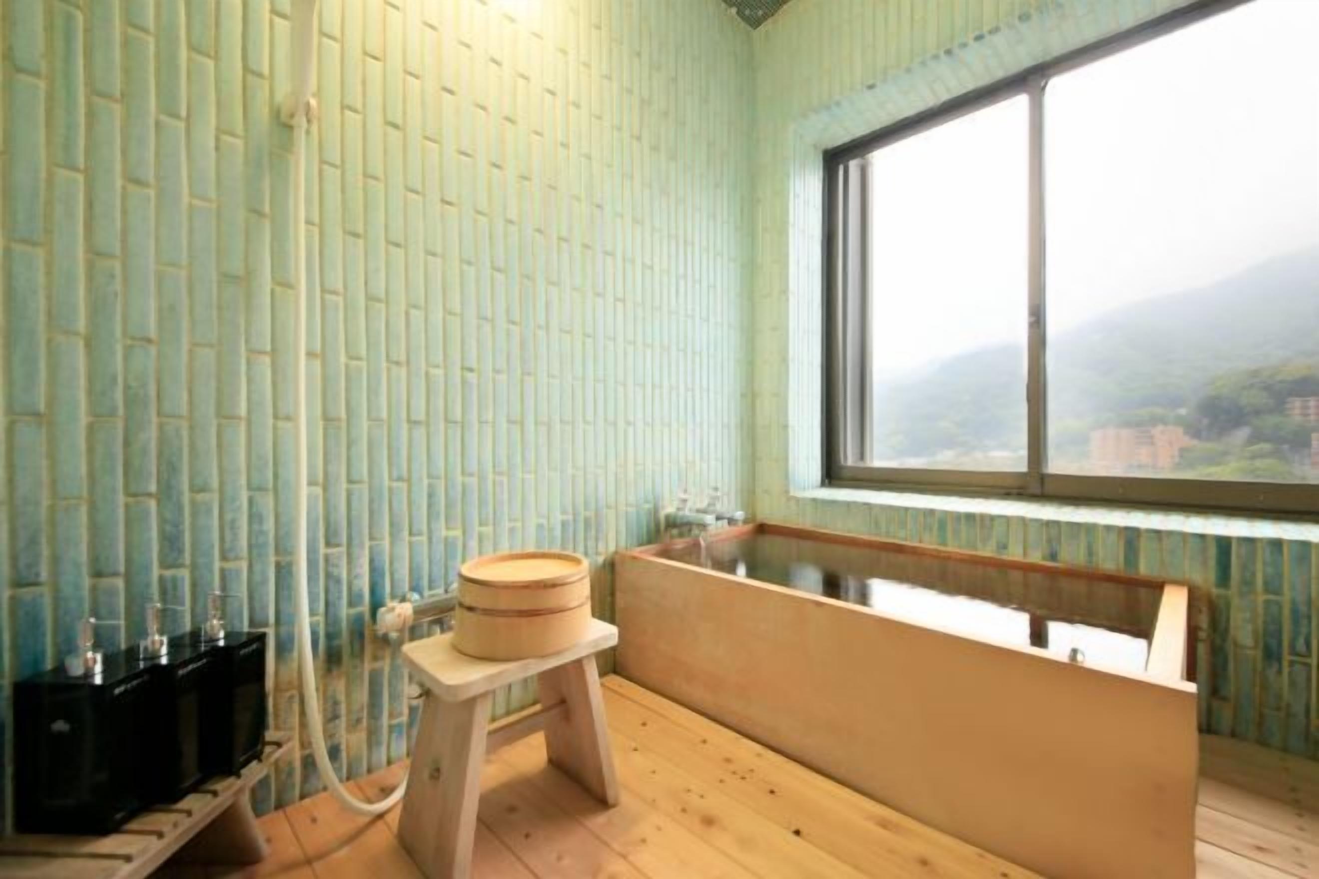 Bagno | Set di cortesia gratuito, asciugacapelli, bidet, asciugamani