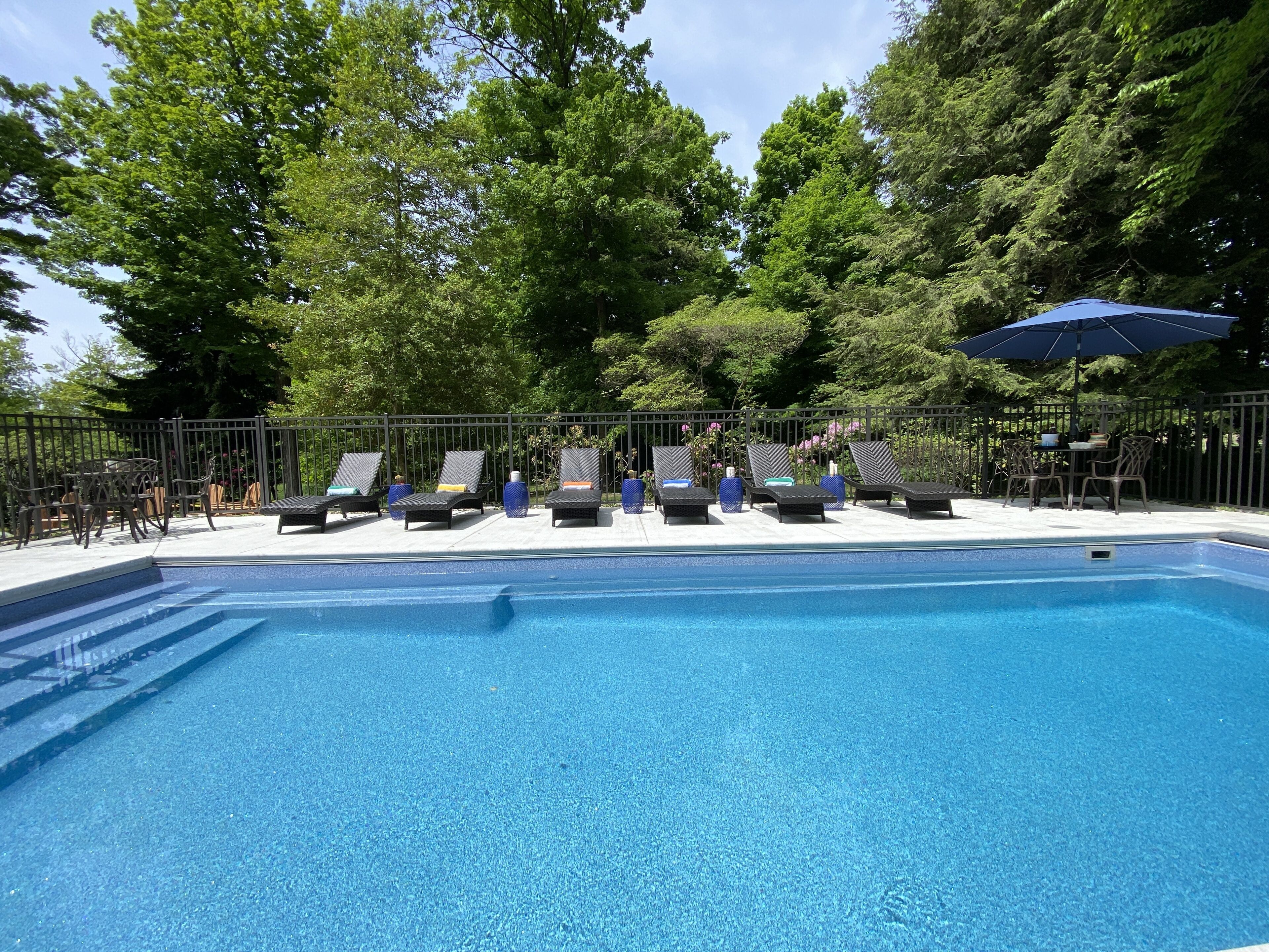 Private Pool/6 bed/4.5 bath/Game room/Cable TV/Grill/Fire Pit/Wifi/AC