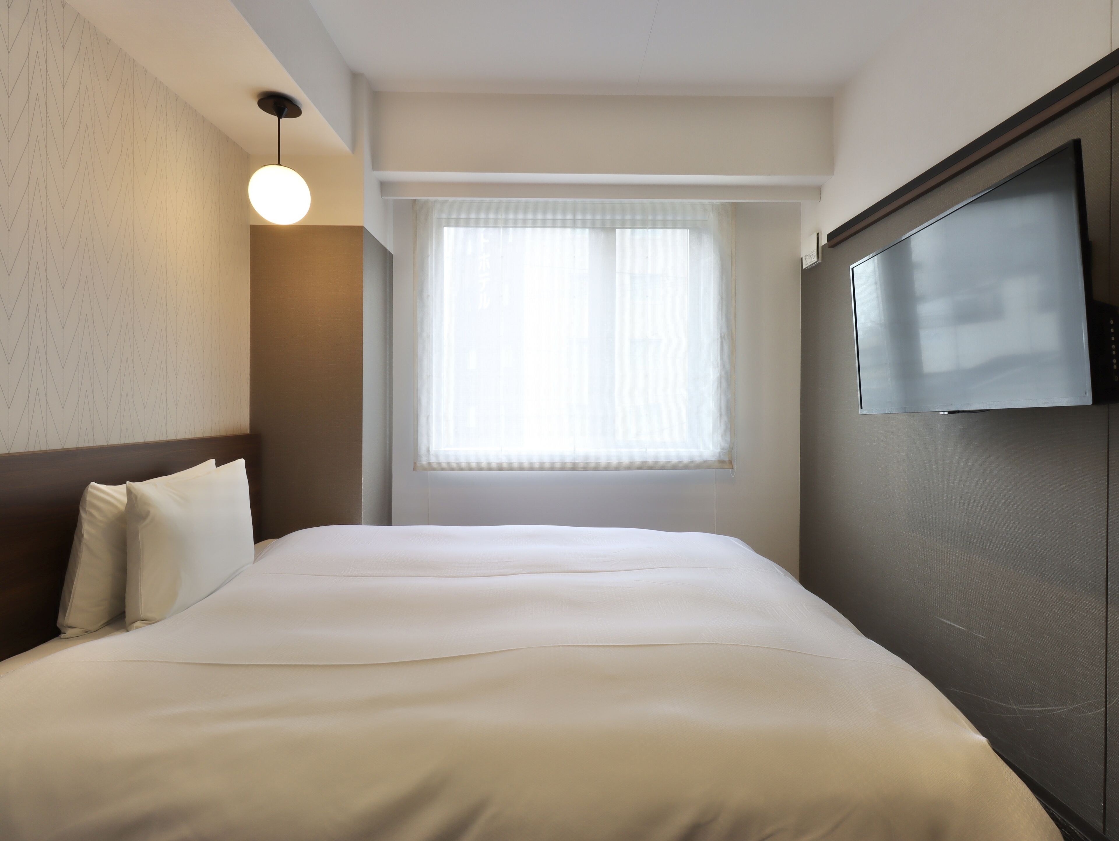 queen room | 1 bedroom, in-room safe, blackout curtains, iron/ironing board