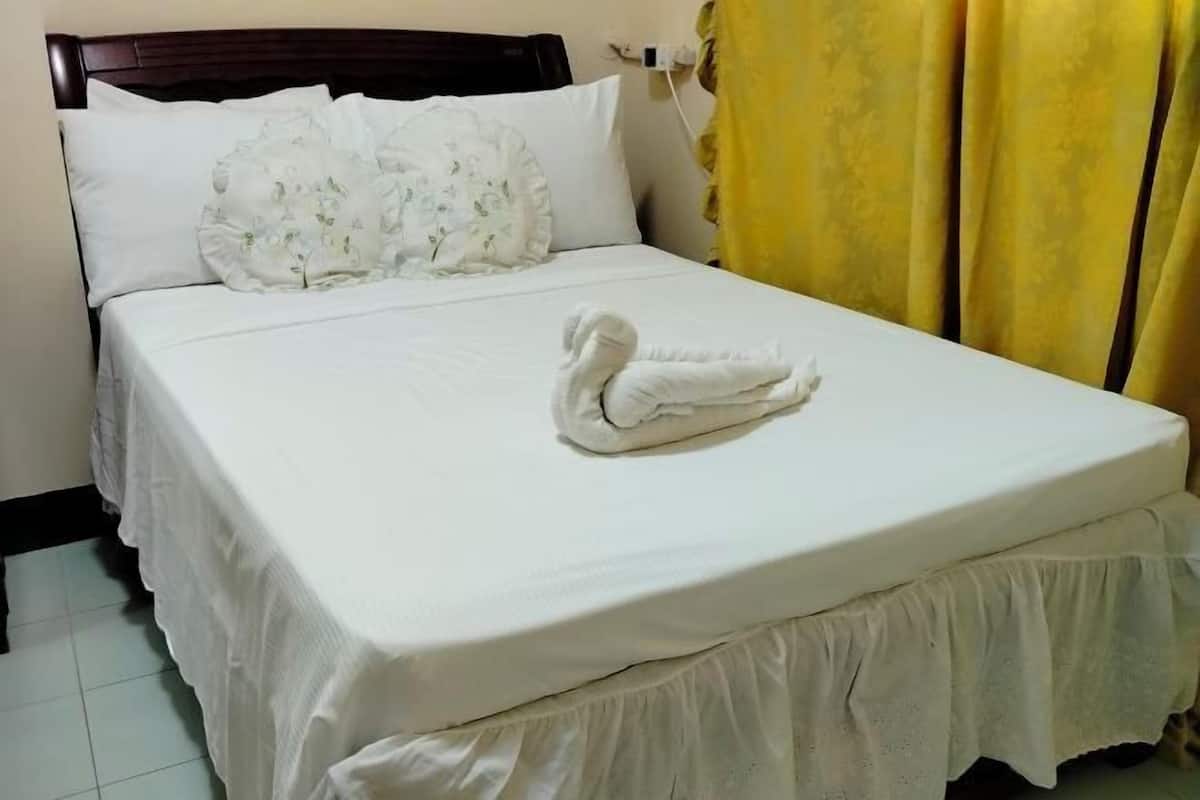 1 bedroom, premium bedding, individually decorated
