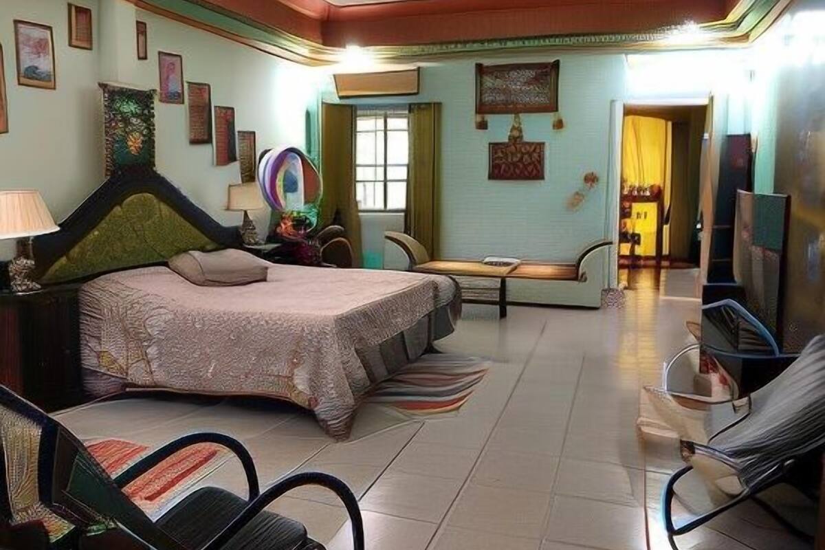 Premium bedding, free WiFi, individually decorated