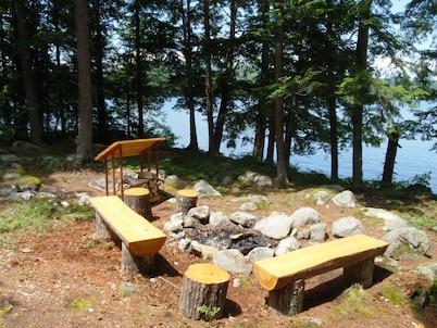 Modern, Luxury Lakefront Home on Crescent Lake, Maine