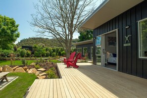 Maison Deluxe, 3 chambres, accessible aux personnes à mobilité réduite, 2 salles de bains | Terrasse/Patio