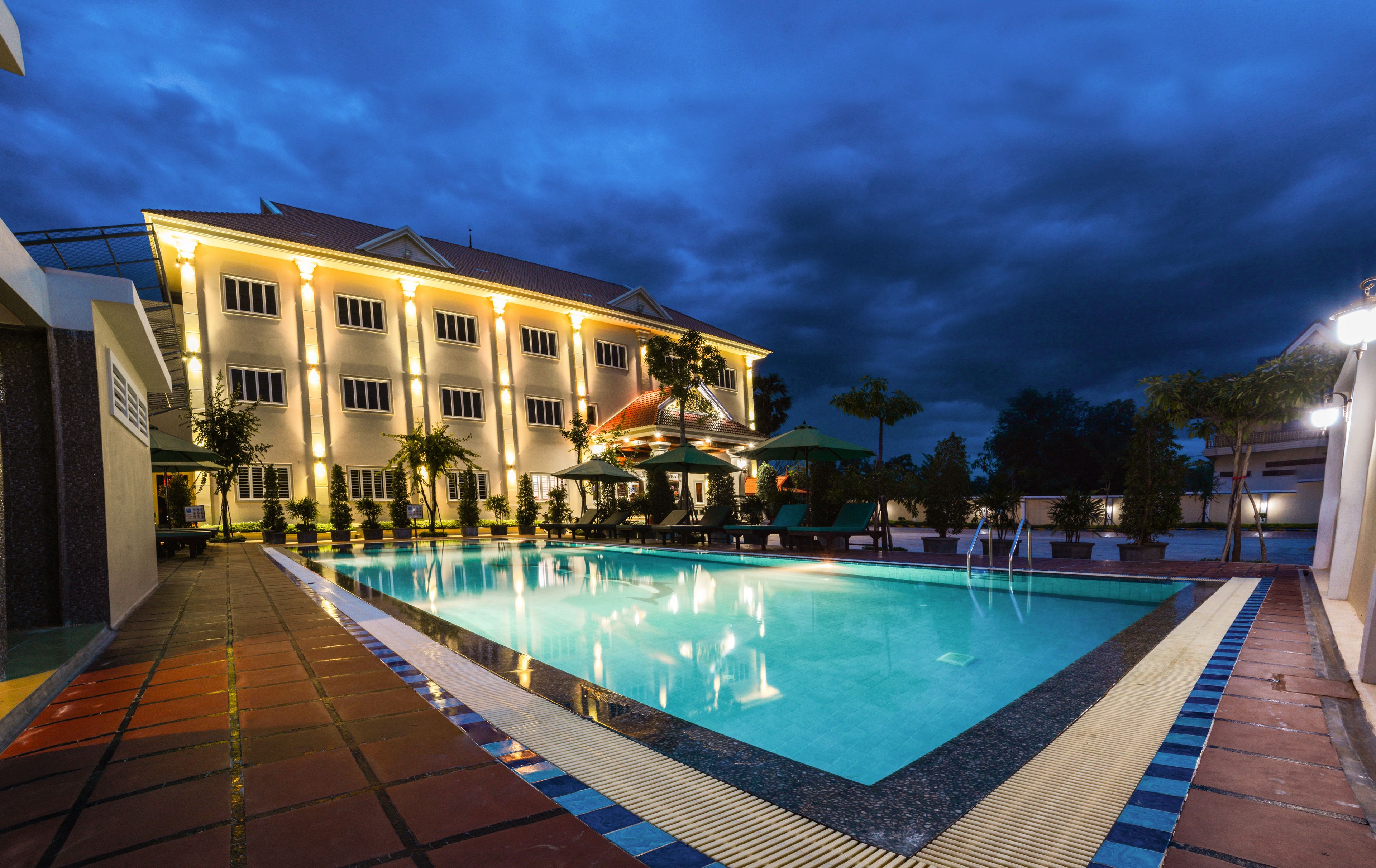 Front of property – evening/night