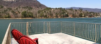 Le Petite Chateau - Lakefront  - Upper / Lower Units Sleeps 6 dog friendly