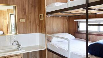 Free WiFi, bed sheets