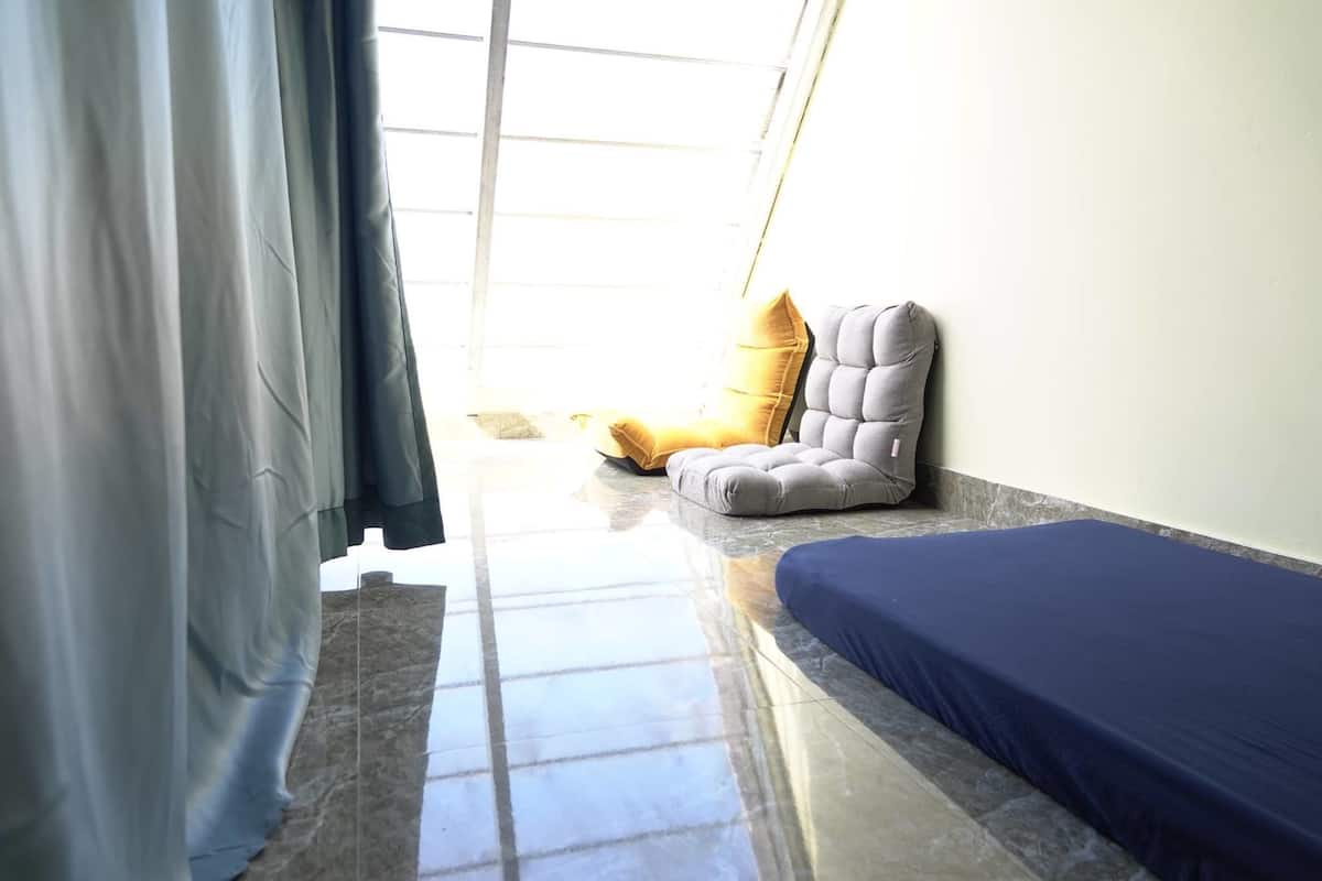Dormitorio compartido, dormitorio mixto (Loft) | Minibar, escritorio y wifi gratis