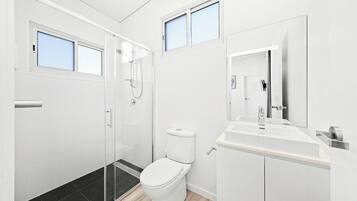 Shower, free toiletries, hair dryer, towels