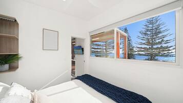 Free WiFi, bed sheets, wheelchair access