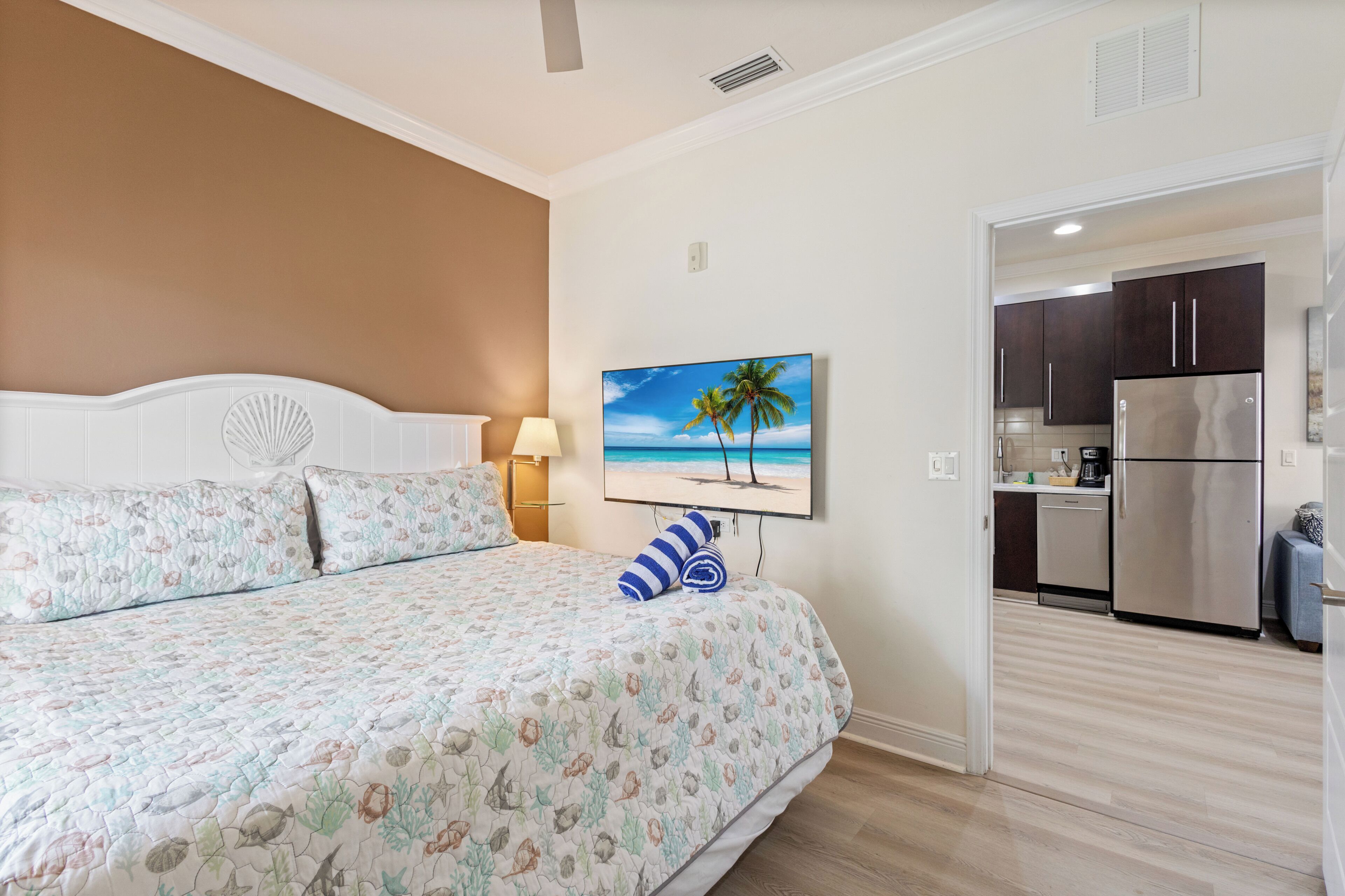 1 dormitorio, tabla de planchar con plancha, wifi gratis y ropa de cama